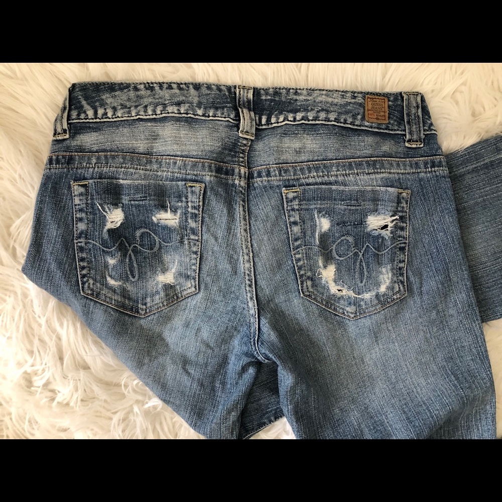 Guess Jeans. Distressed. Size 28.